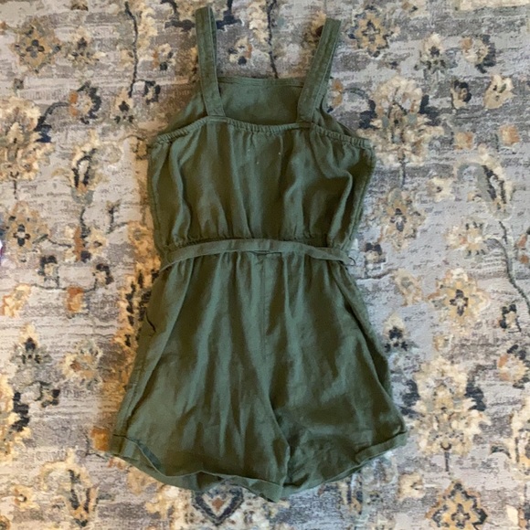 Old navy green romper - Picture 3 of 5